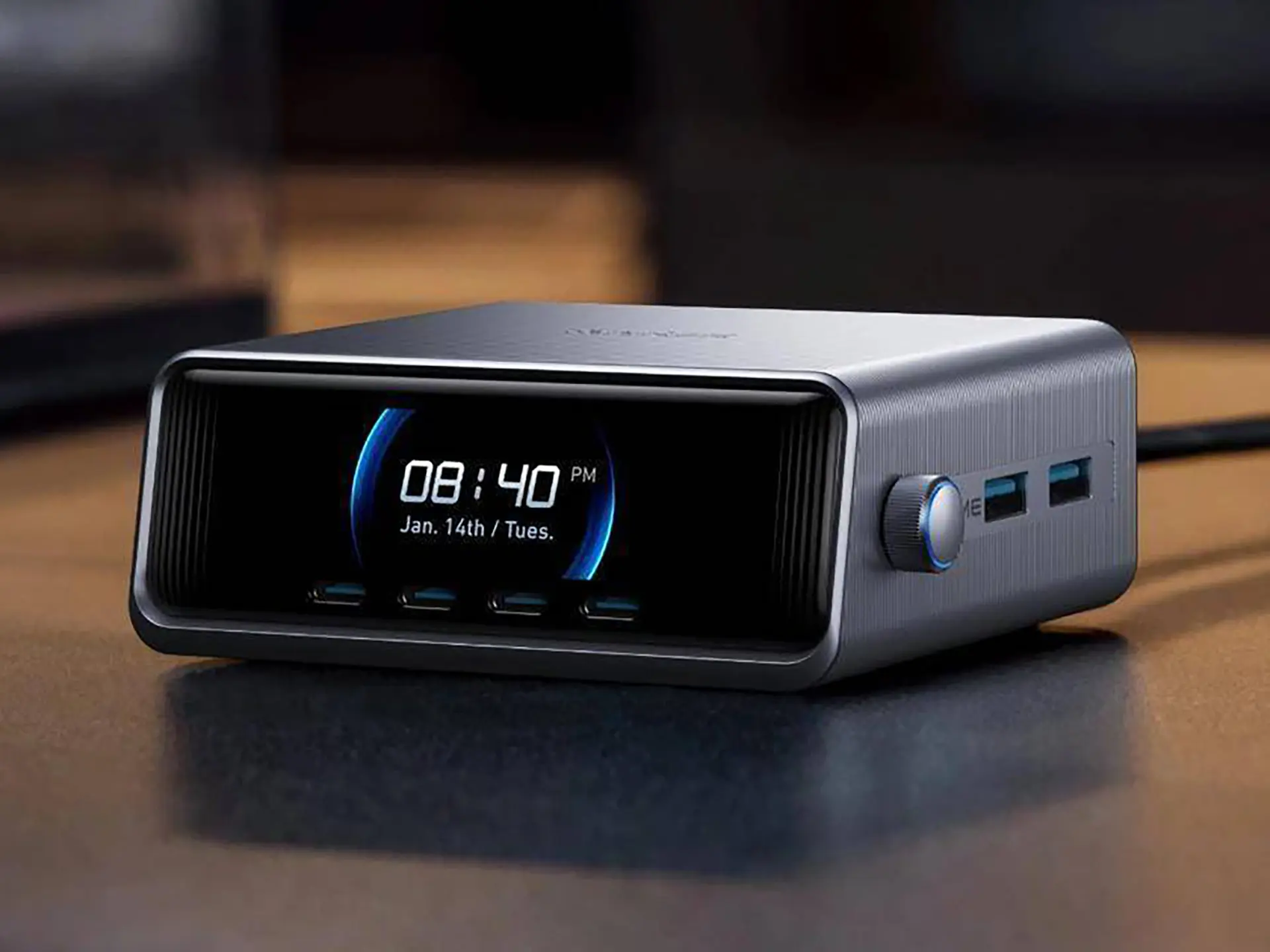 Anker Prime充电器：六口怪兽，250W狂飙，MacBook Pro秒变“闪电侠”！